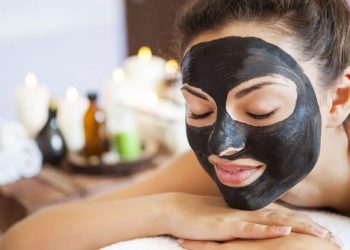 maschera argilla nera