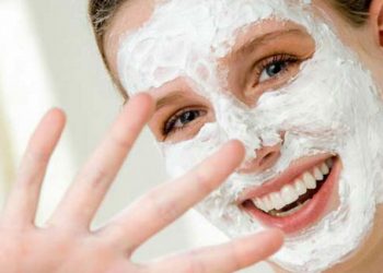 maschera viso punti neri