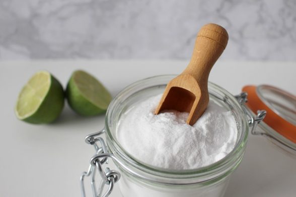 bicarbonato limone punti neri