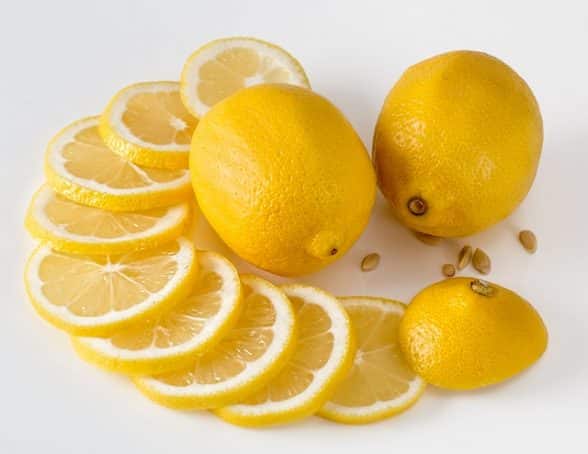 succo limone schiarire macchie solari