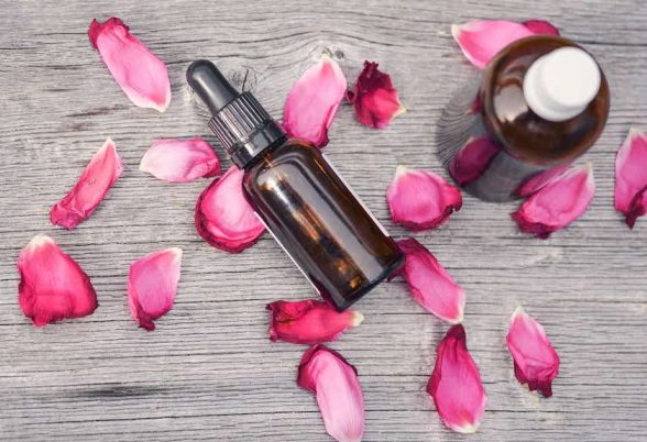 olio di petali di rosa